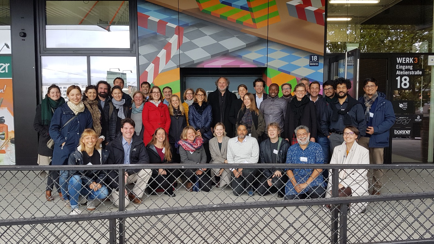 URBAN ENVIRONMENTS: INTERNATIONAL PERSPECTIVES